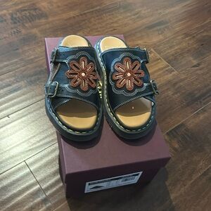 Dr marten limited edition dayne sandals